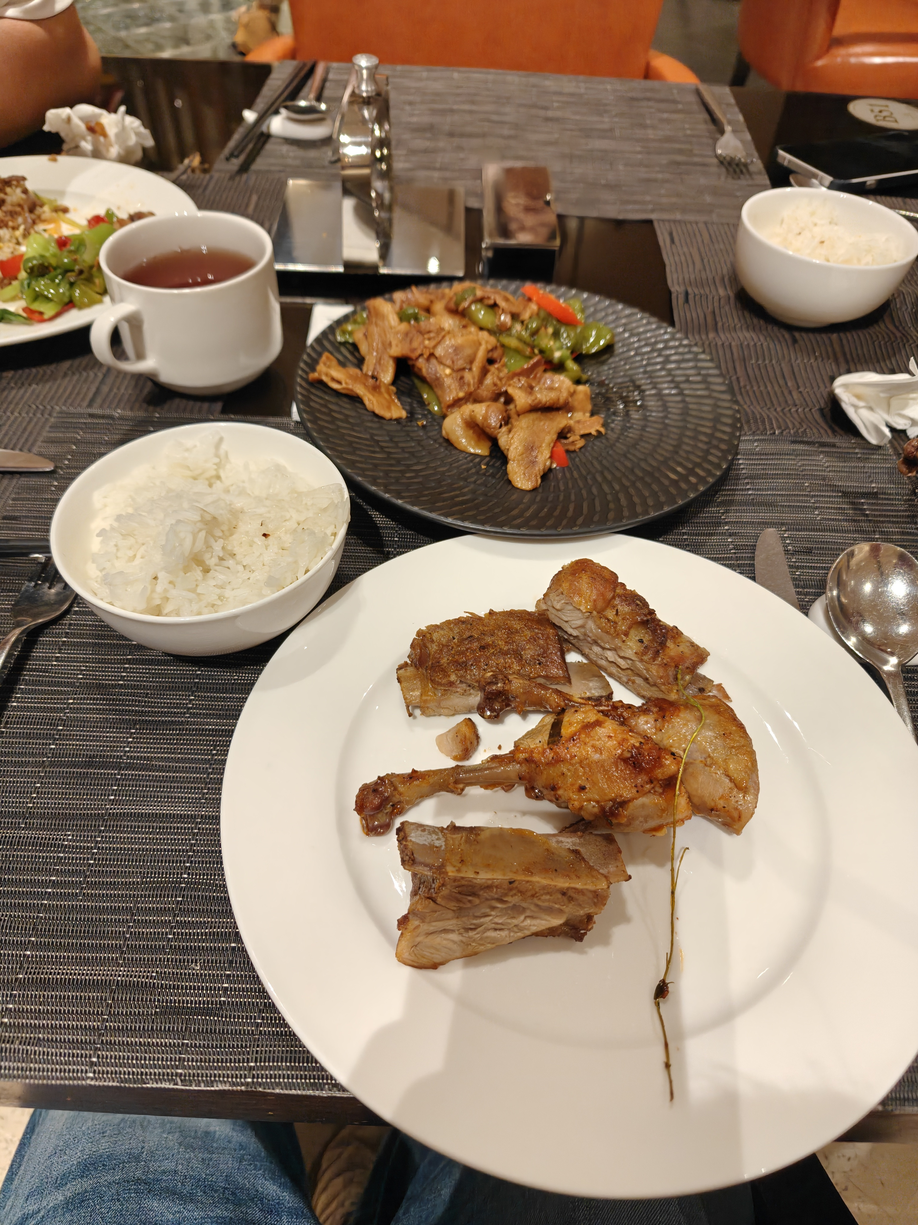 今天第一顿饭，狂炫[捂脸哭]​​​