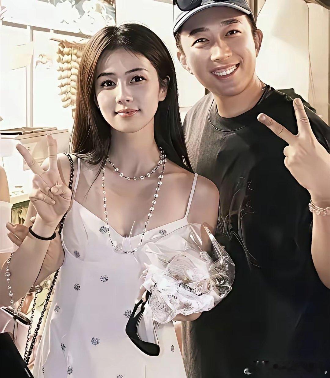 所有人都猜她要出去单飞，结果她转头签了更长的“卖身契”。白鹿没走，跟欢娱影视又绑