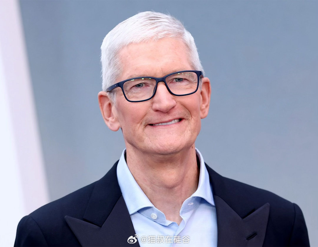 苹果将开放Siri，让任何AI平台（包括Gemini、Claude、Al