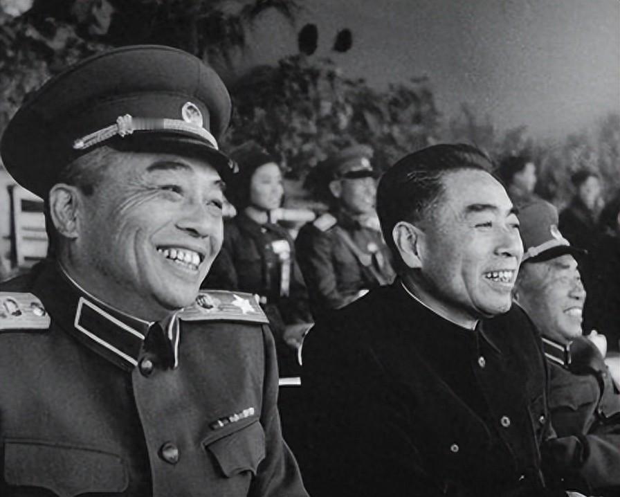 1966年景希珍传达周总理三项重要指示，彭德怀听后感动落泪，深情致谢总理196