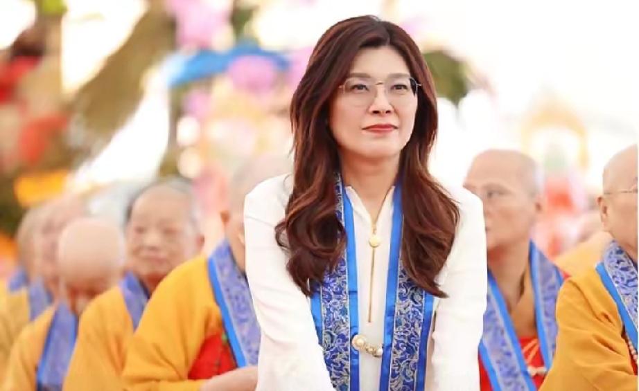 就在刚刚，中国国民党主席郑丽文发表声明，4月27日，郑丽文接受了兰萱的专访，