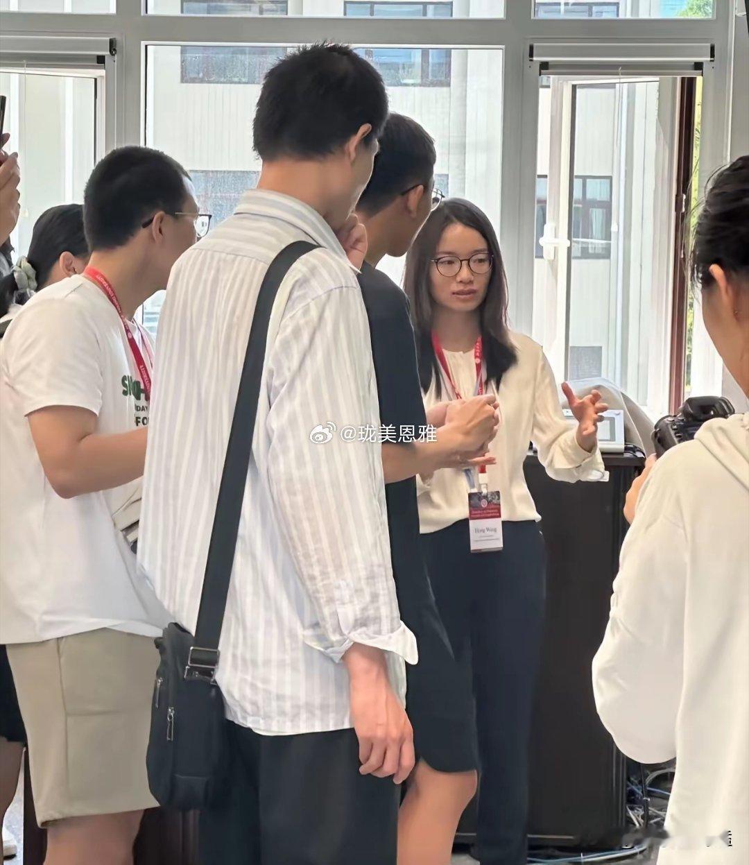 韦东奕现在的成就能超越王虹吗？