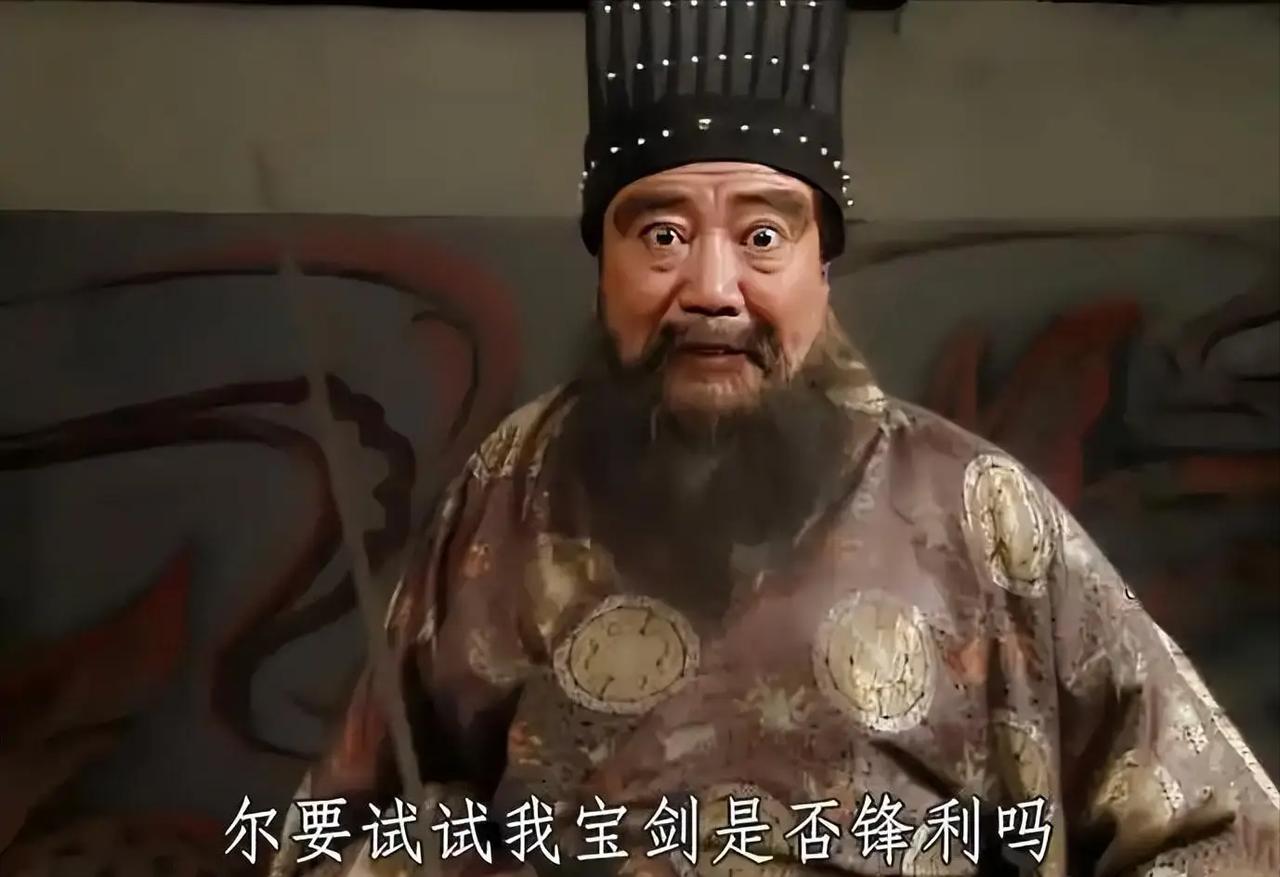 董卓为什么玩砸了？他仍旧没弄明白四世三公到底意味着什么？真正进入洛阳前，董卓对