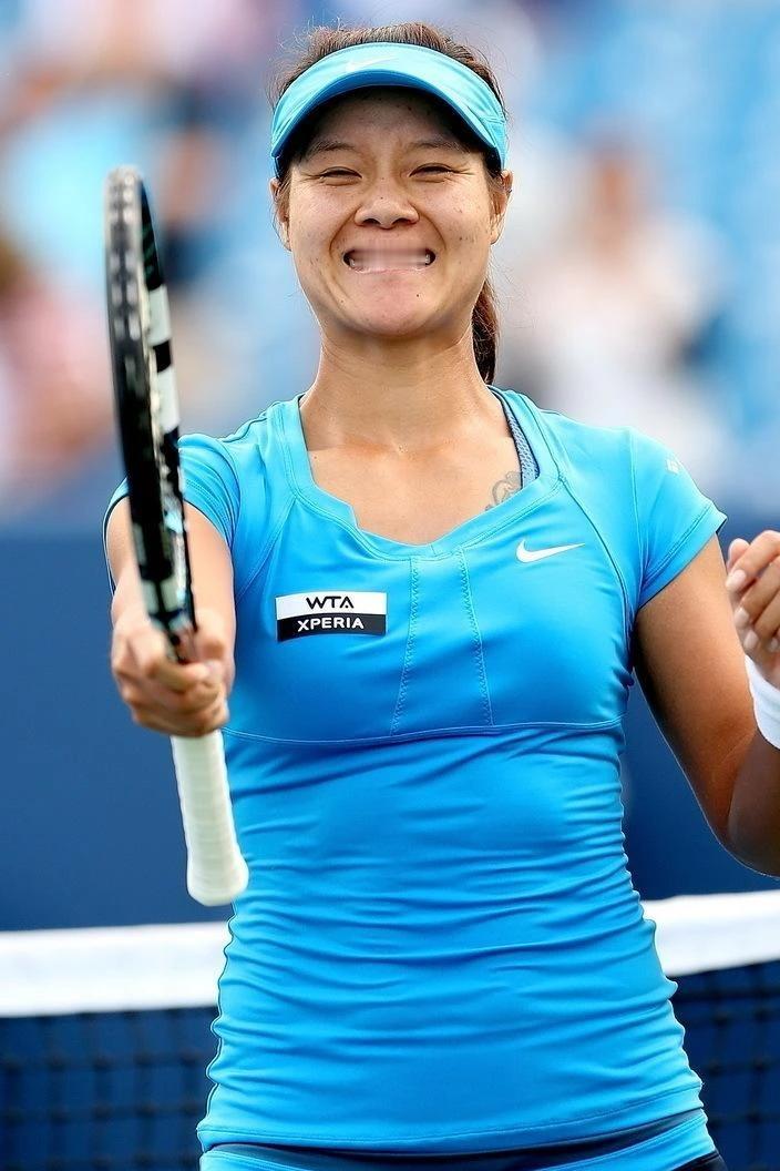 三个人的名字，凑齐了中国女网在WTA1000级单打赛场的全部冠军。最容易被忘