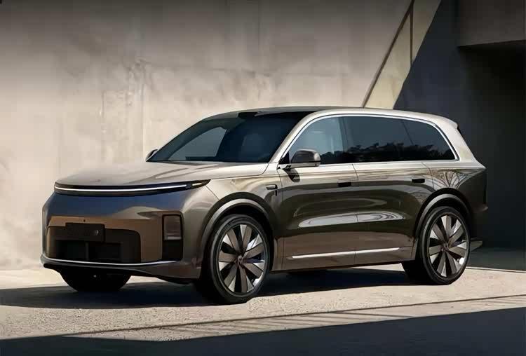 全新理想L9Livis将于北京车展发布这次理想直接把家底亮出来，售价55.