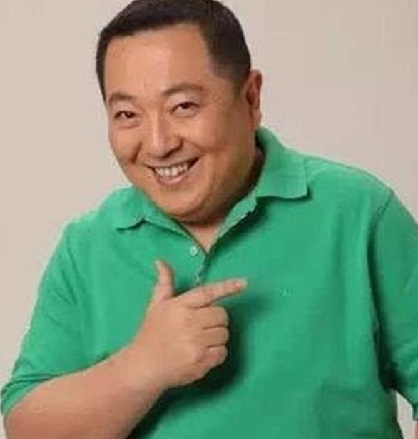 1992年，年仅36岁的主持人董浩，因误食海鲜送来医院时，肝脏已经全部坏死，医生