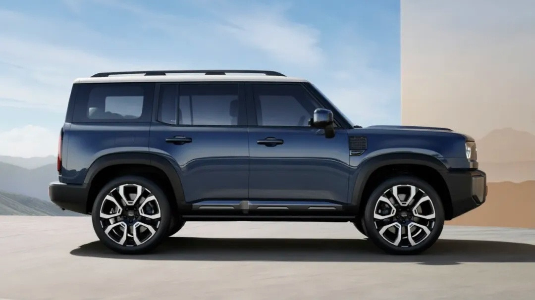 吉利全地形硬核SUV命名官宣去年上海车展首发的吉利硬派SUV正式命名为“吉利