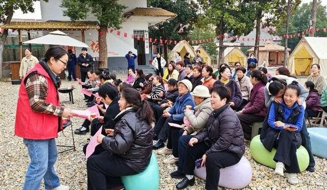 一顿热饭聚人气，一场调解化难题：治理活起来，成本降下去！