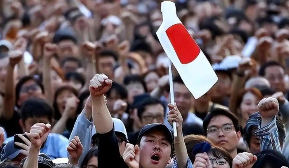 时至今日，中日之间持续紧张的对立局面，有一个现实已经很难回避：日本对中国的抵触情