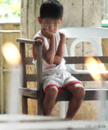离谱的让人寒心！湖南，孩子家破人亡后唯一挺身而出的亲人，满心满眼不是心疼孤苦无依