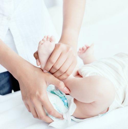 宝妈, 孩子用过的尿不湿您都扔了吗? 原来用过的尿不湿还有妙用!