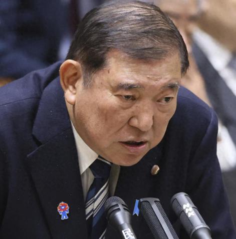 突发！钓鱼岛发生激烈对峙！中日舰船交手，投降80周年，石破茂罕见打破惯例。8