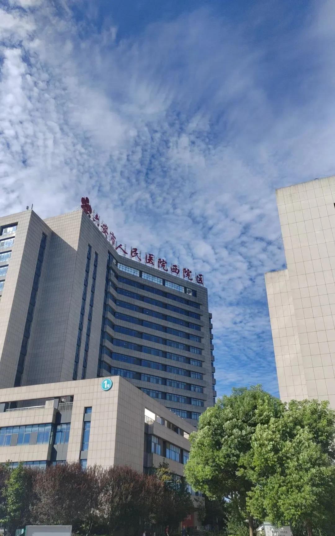 我的姑姑60多岁了，一生无儿无女，因为身体原因不能生育，结婚15年姑父就去世