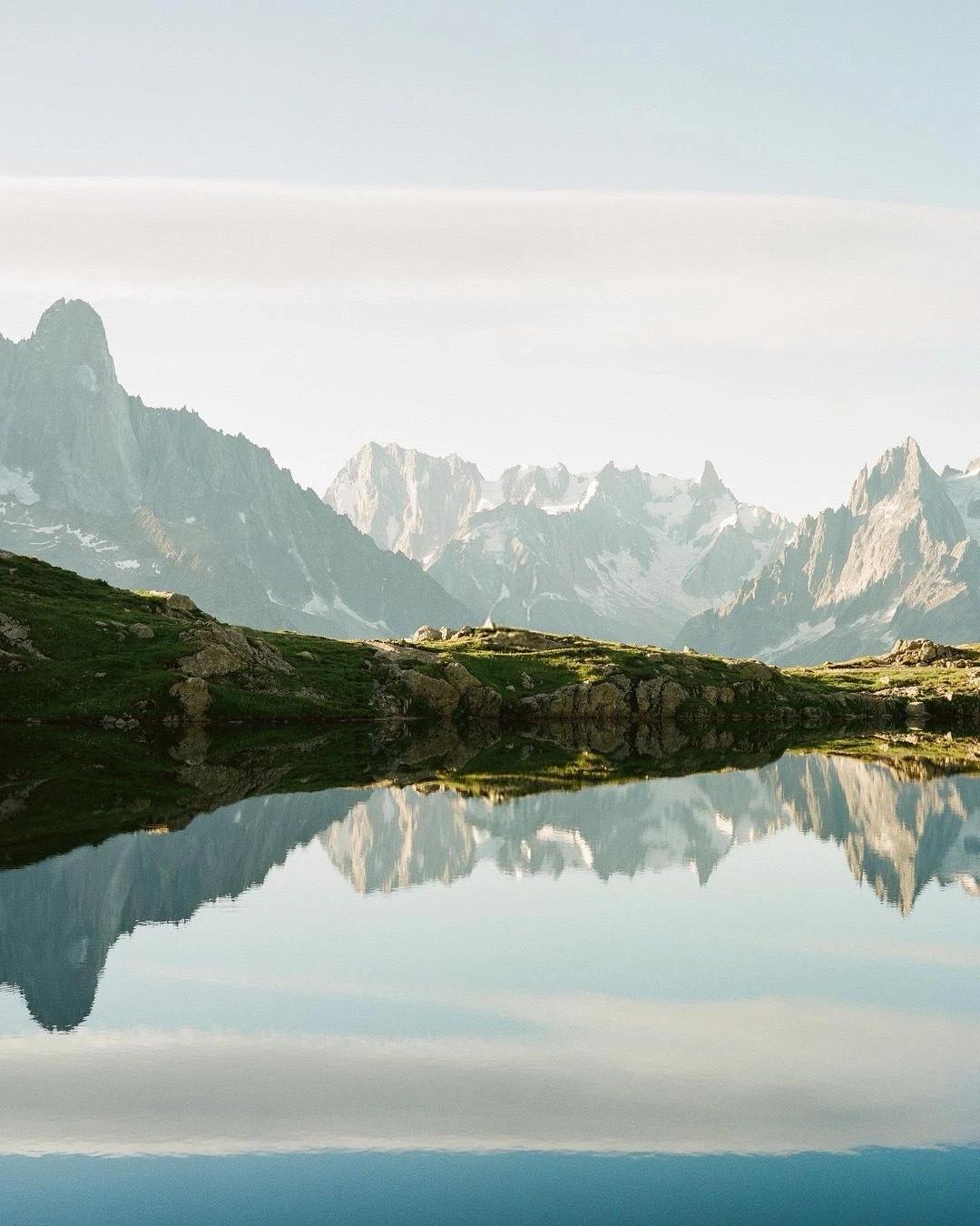 昨天，遇到一个高三的学生家长，我说周六周日数学老师都已经时间安排满了，你只能够平