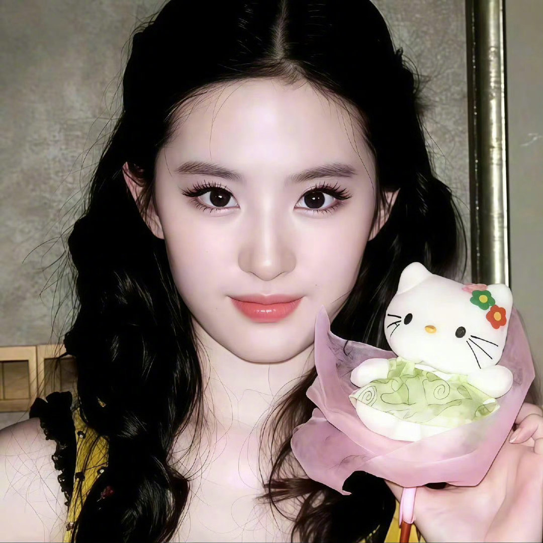 刘亦菲神图大赏​​​…#女生头像##头像#​