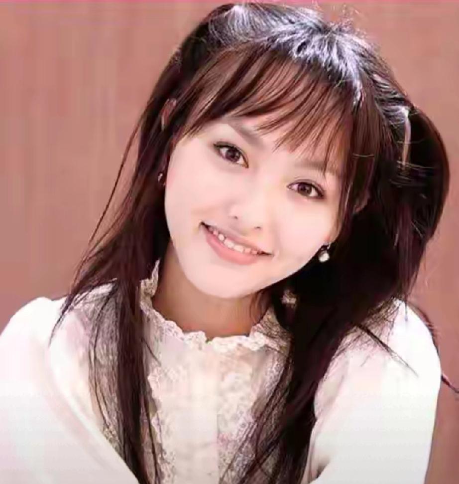 42岁唐嫣杀疯米兰时装周！品牌最高礼遇，女王地位焊死202