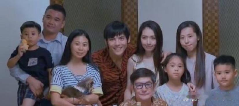 郭碧婷改了她家的基因啊！