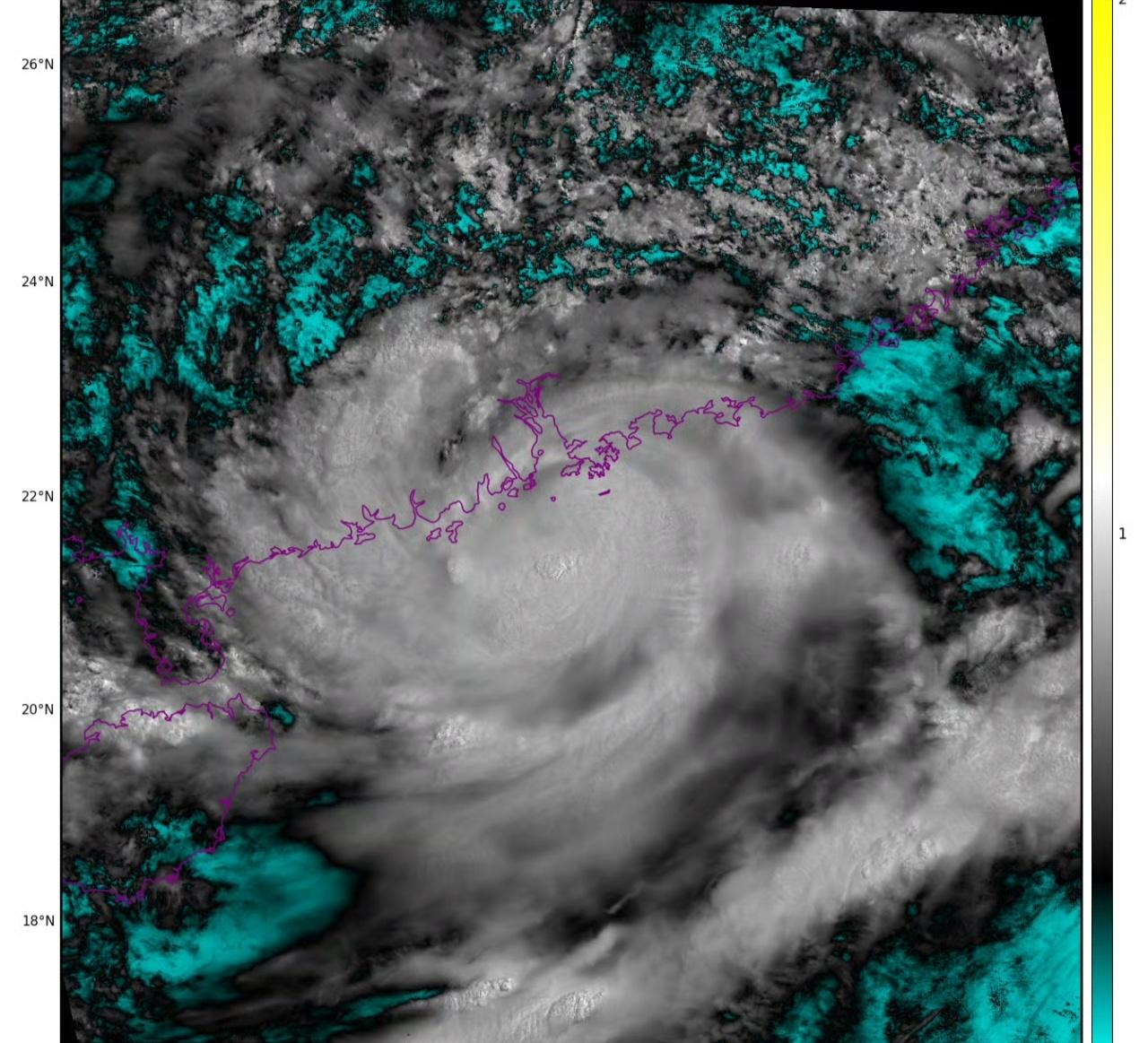 深圳台风这会儿正在经过深圳中心，外头现在大风大雨的，听着有点恐怖，深中通道已经全