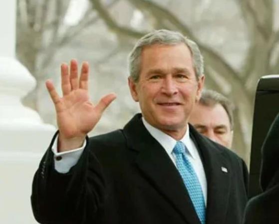 美国前总统老布什之子尼尔·布什公开喊话：我访华150多次，中国根本没有敌意，华盛