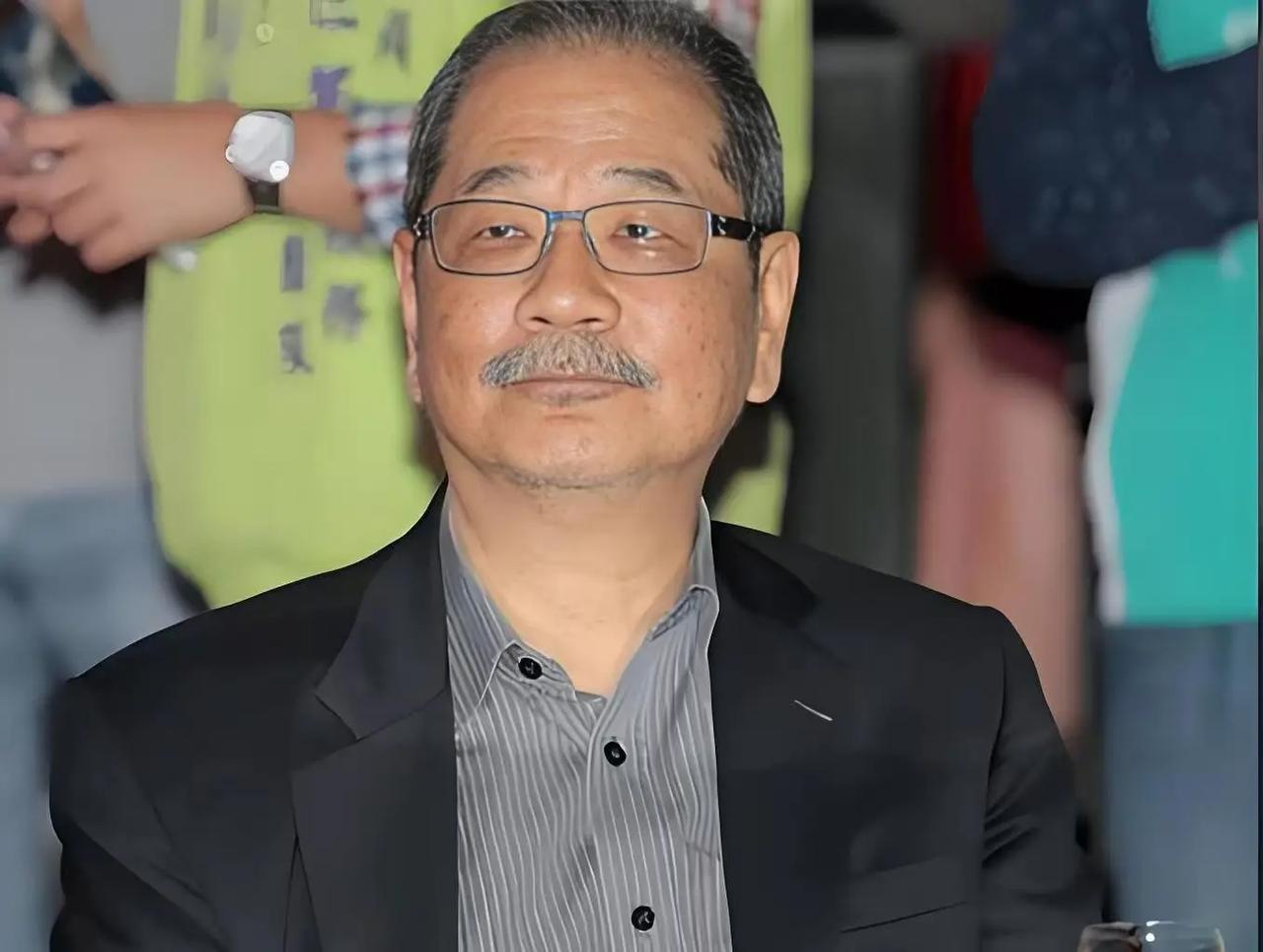 对于民进党大佬吴乃仁被台糖求偿1.7亿，民进党“立委”王世坚响应，他不便评论，但