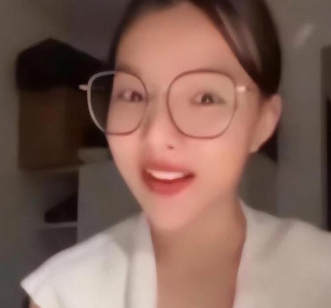 “我拿着中国人的钱来中国上学，就是为了用中文告诉中国人，南海的西沙群岛是越南的，