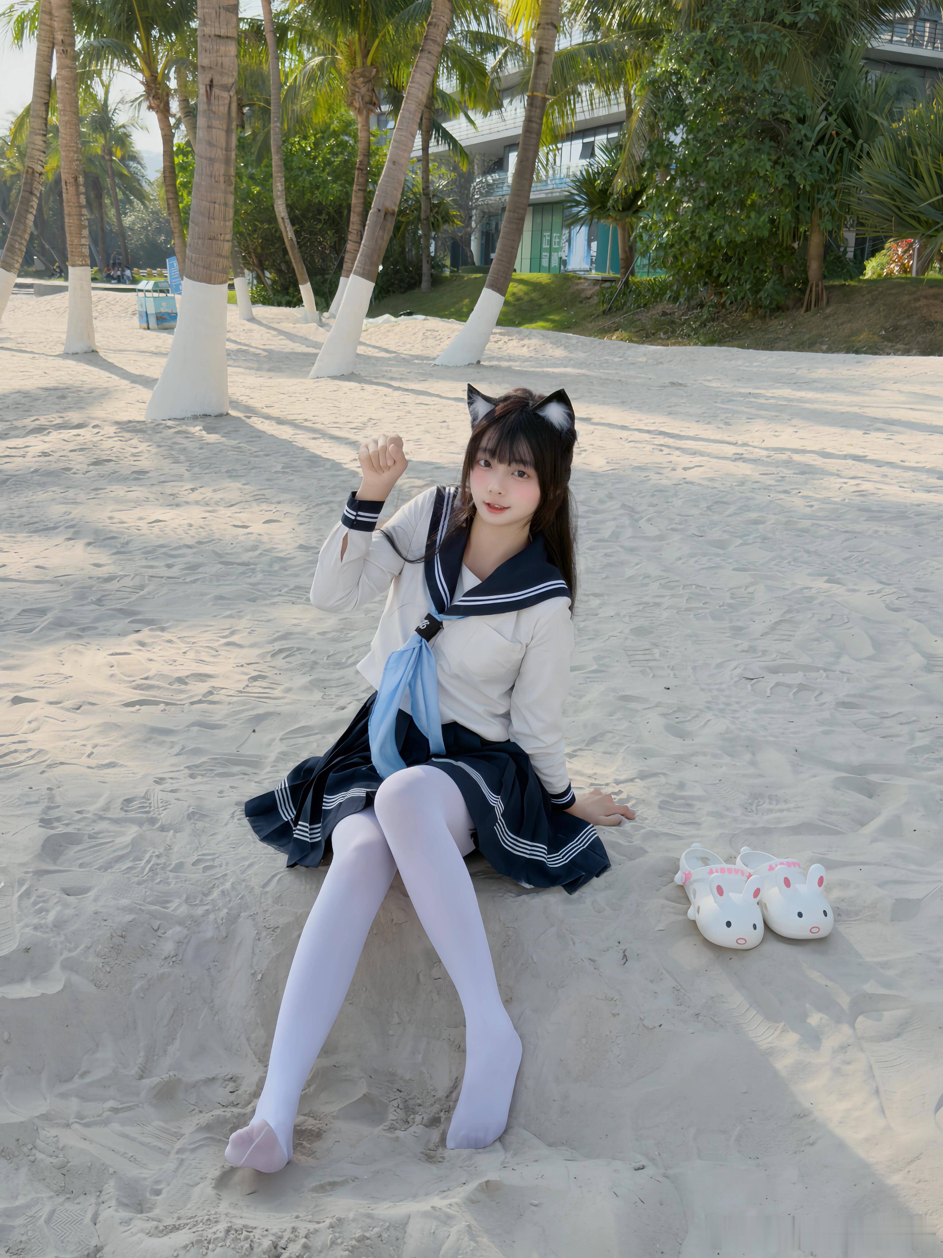 沙滩上的JK少女~