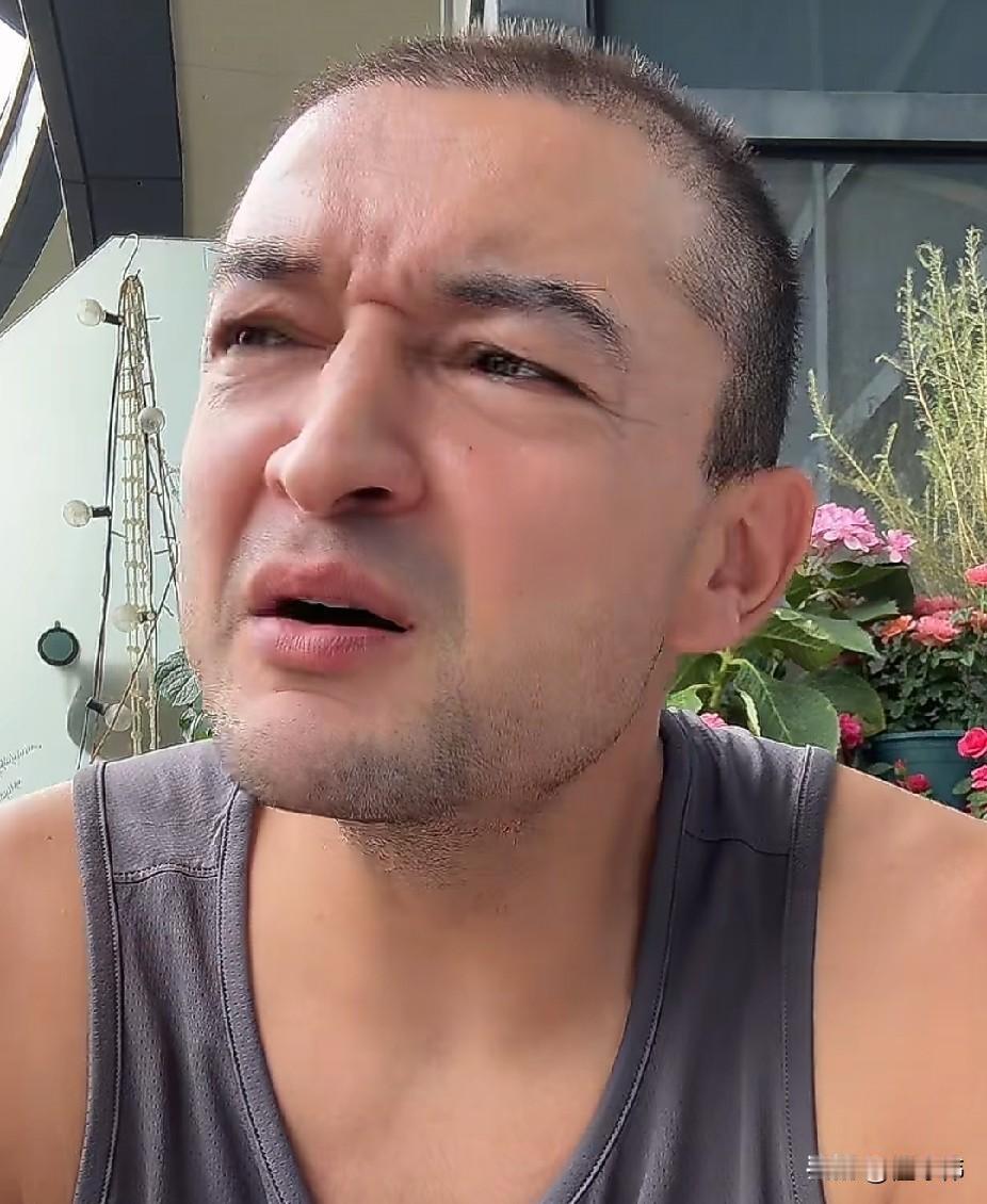 西热力江谈庞峥麟：“庞峥麟打得拼，他真的是会打球的那种球员，我也不是马后炮，
