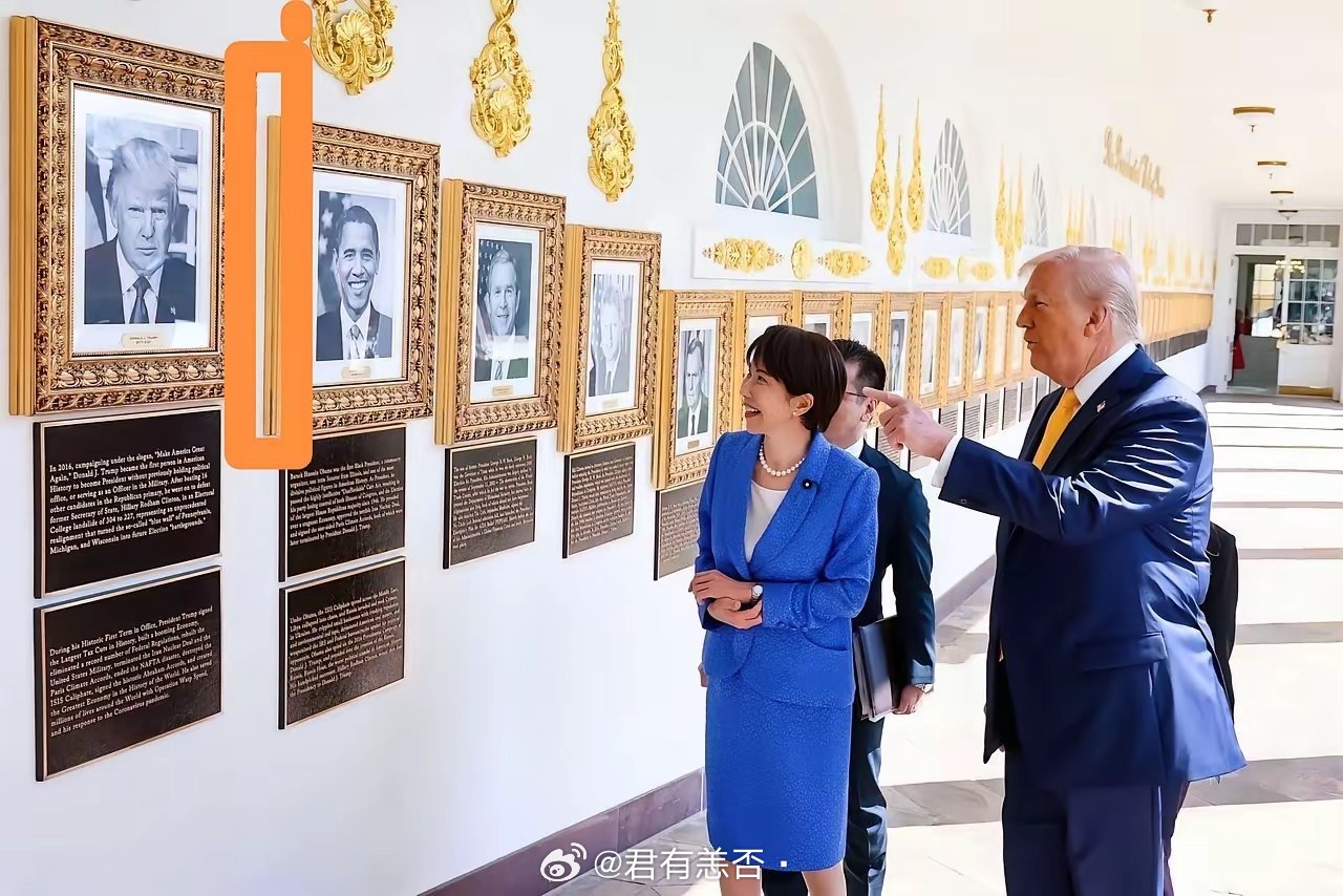 特朗普是真记仇啊，美国总统照片墙就硬不给拜登留空啊在老特心目中，拜登是夺了他的位