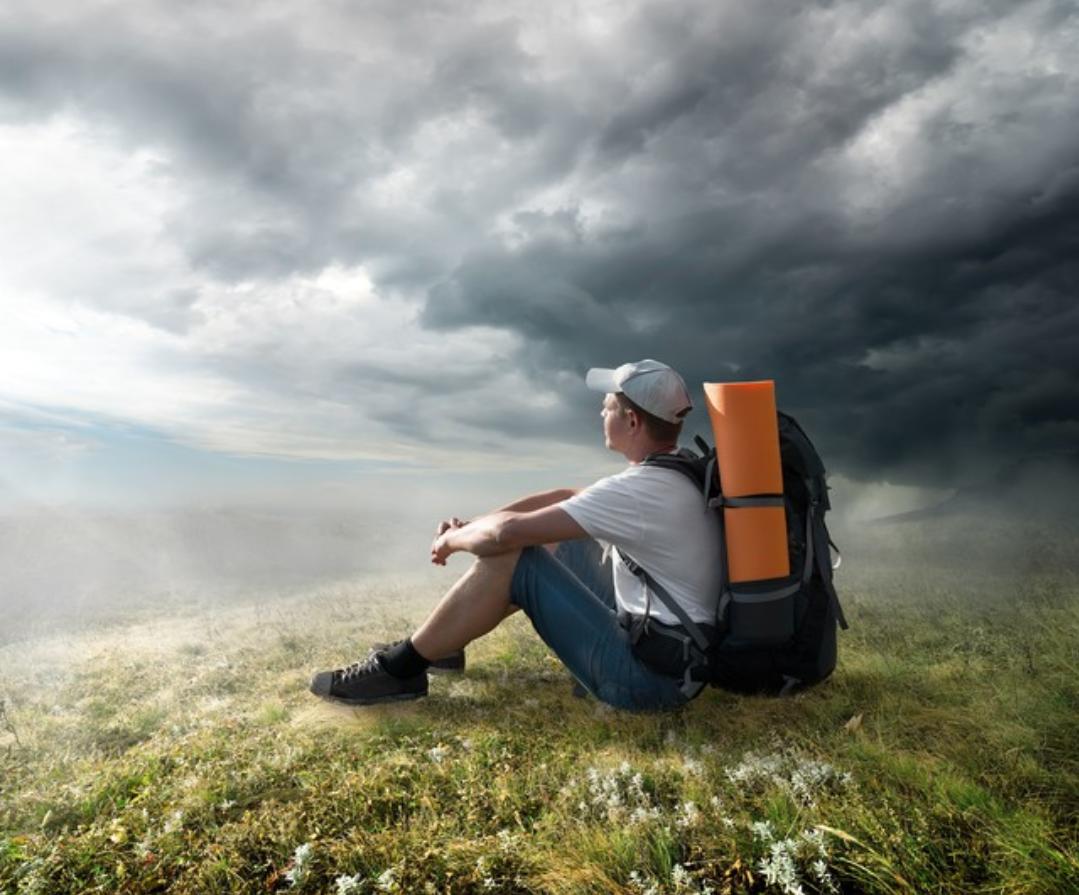 人生的挫折都是阶段性的，只要心不执着，很快就会成为过去！不管现在正经历