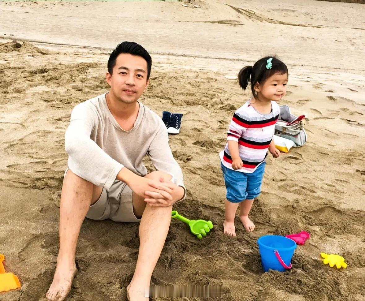 汪小菲关注了女儿的账号，但玥儿还没有回关他！估计他都不知道女儿开账号了，这两天上
