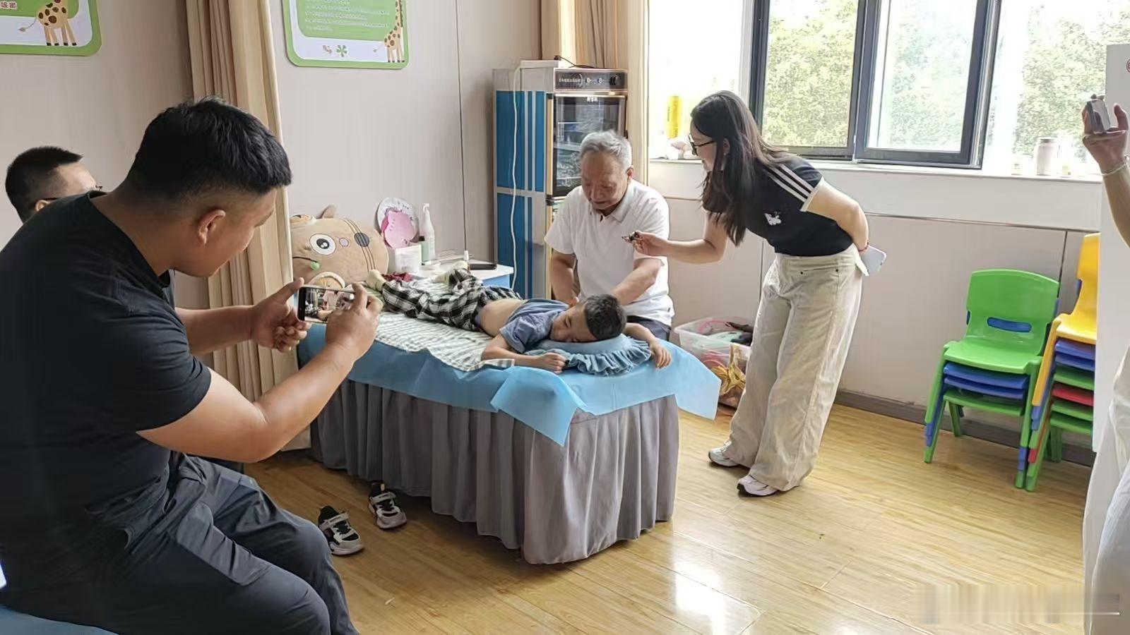 三味中药治腺样体肥大以下是一些常用于调理腺样体肥大的三味中药组合及适用情况，但需