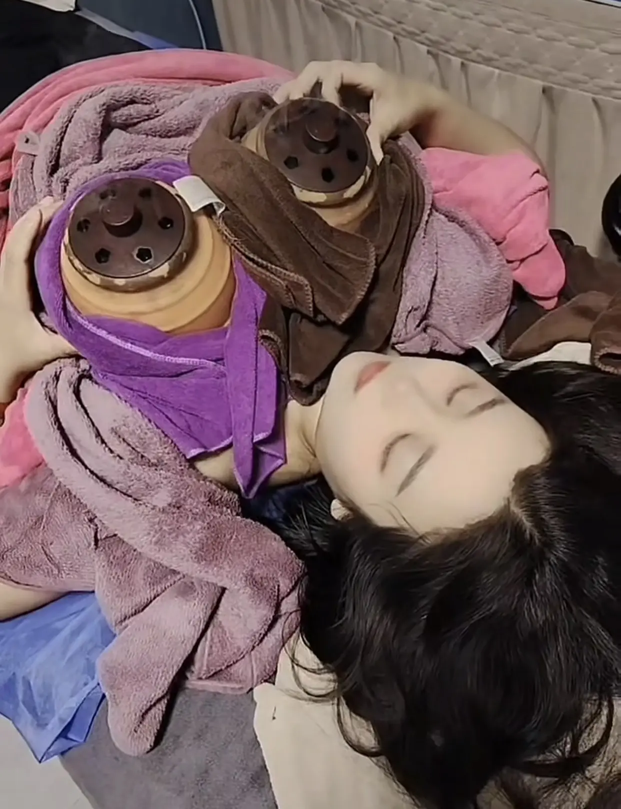 美女在练什么绝世武功嘛