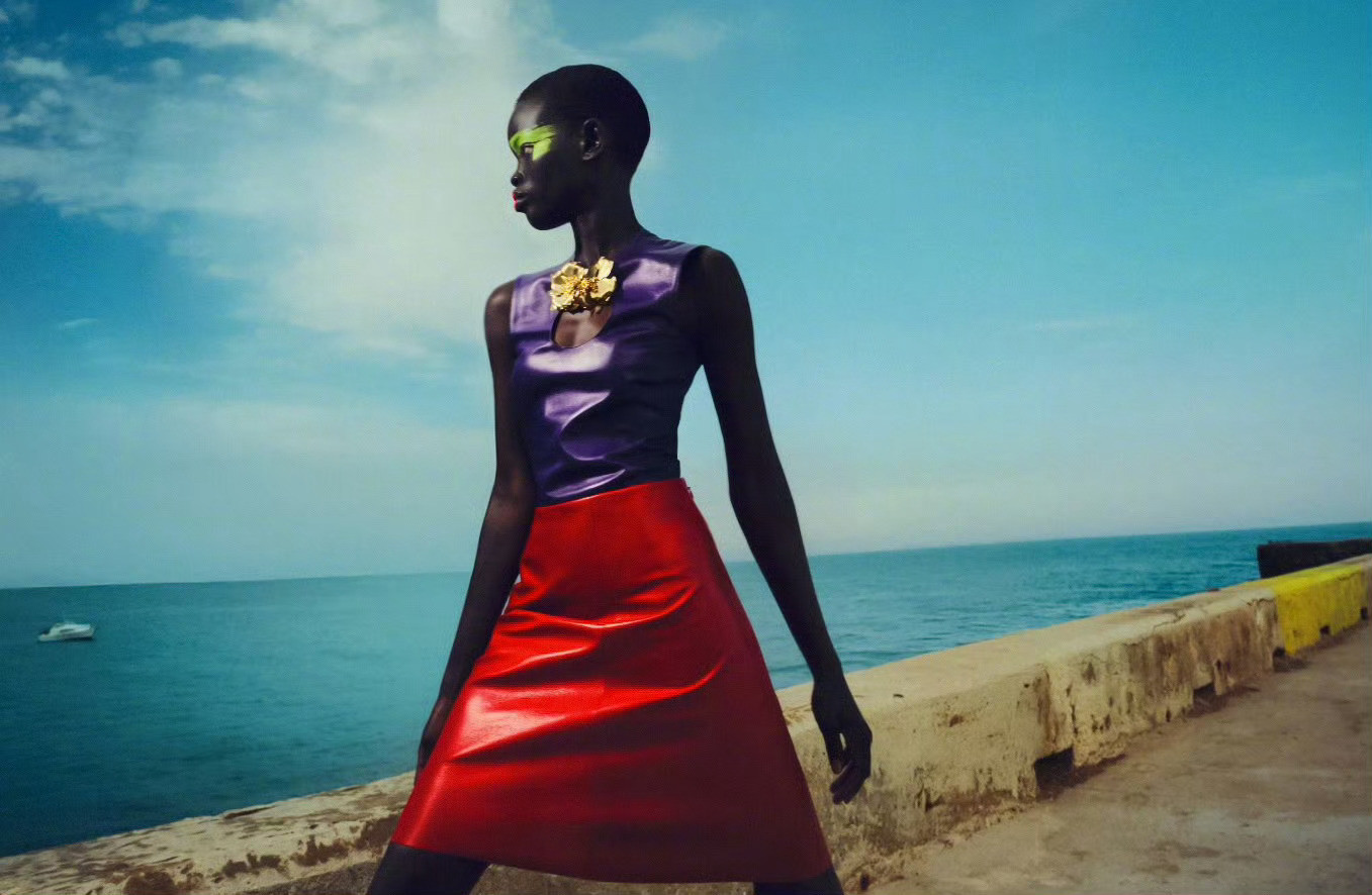 NuméroFranceNovember2025法国版风格大片摄影：T