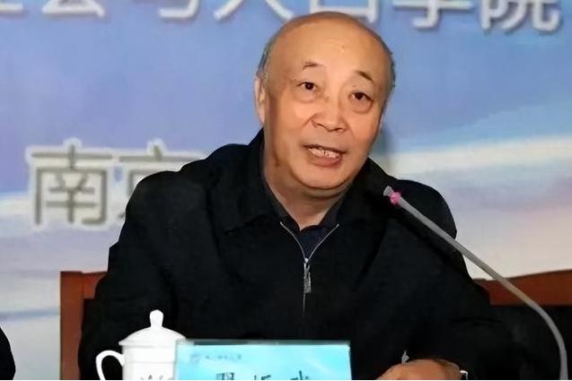 这脸打得实在响亮！2015年二胎政策刚推出，权威专家翟振武教授曾拍着胸脯断言，一