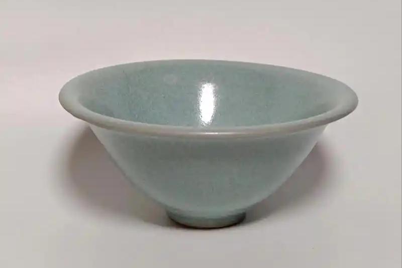1757年，荷兰商人把最后一份瓷器订单甩给日本人后，头也不回地走了。风光了一百年