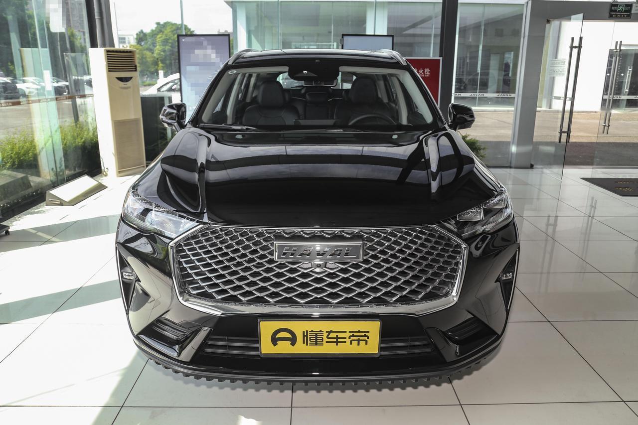 最近在二手车市场看了十多台H6，从2017款到2022款全试了一遍。不是所有H6