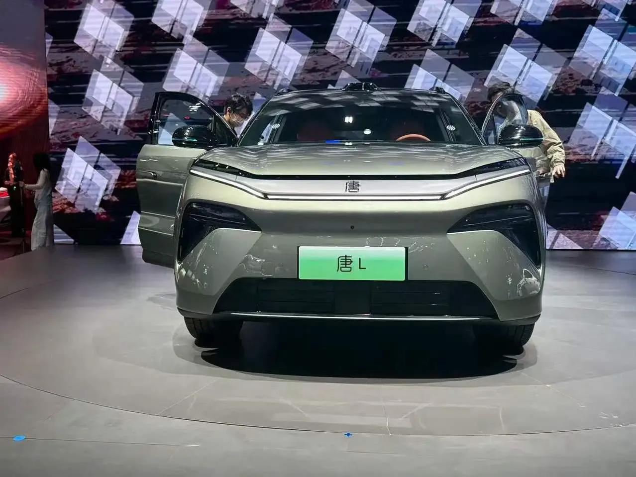 2025年11月新能源汽车销量排名展现出“头部稳增、新势力分化、传统转型提速”格