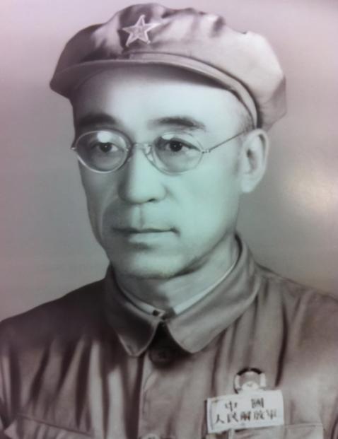 1947年，国军中将司令给毛主席写信：“我一个人起义，你们收不收？”毛主席说：“
