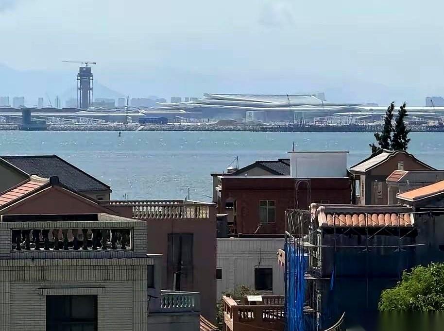 国台办刚刚放出重磅消息，要推动福建沿海和金门、马祖实现通水、通电、通气、通桥。