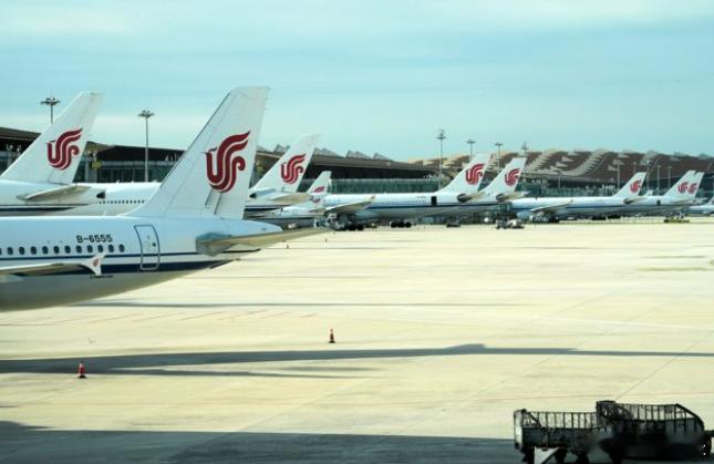 【中国国航将减少春节假期期间飞往日本的航班】（朝日新闻）据了解，中国国航将从本月