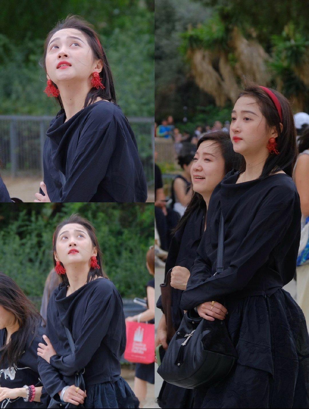 关晓彤同色系穿搭私服好松弛好文艺​