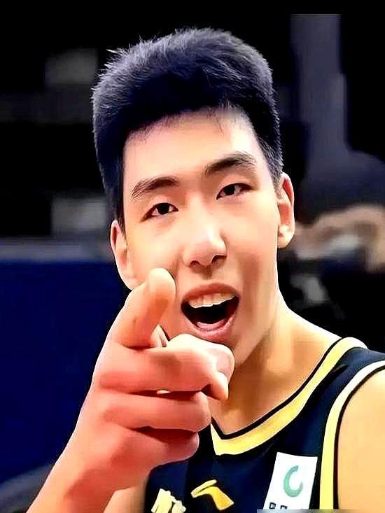 带伤场均5分的留队，CBA篮板王未入选郭士强选人的核心不是数据。是敢