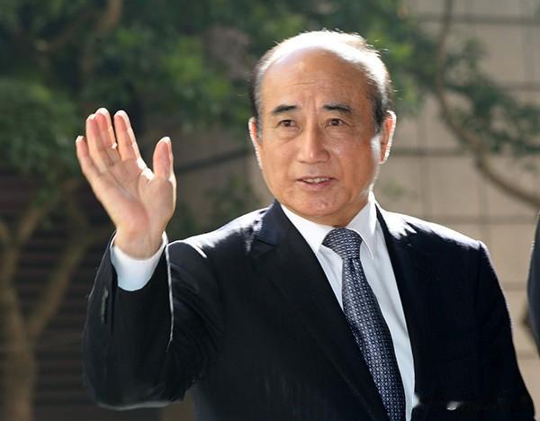 老赖给韩国瑜下套，被老韩识破颜面扫地。这时的绿营又想起了王金平，还是“乔王”靠谱