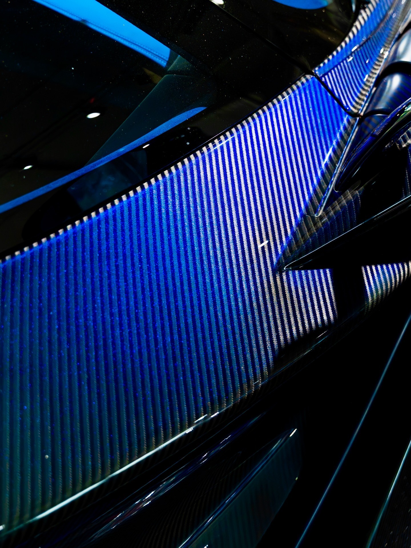 应该截止目前为止，设计最疯狂的跑车🤯，ApolloIE「海洋龙」🐉，780