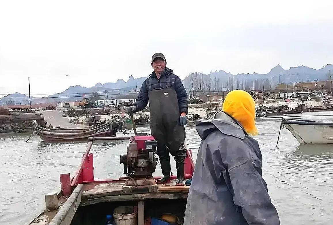 当年不值钱的“玩意”！记得本人当兵的时候，在山东龙口海域猫训