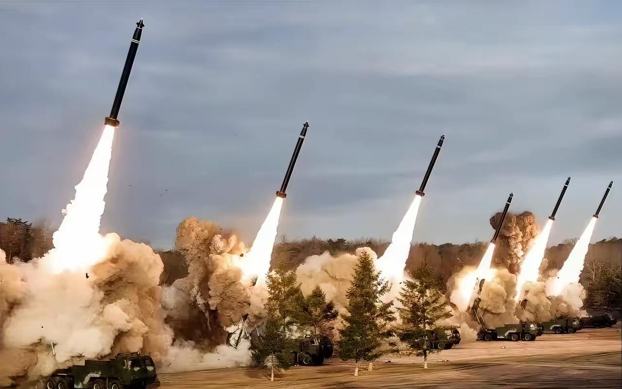 凌晨突发！导弹直扑日本海，高市早苗终于自食恶果！4月19日凌晨，数枚导弹划