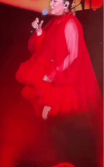 现在全网最后悔的，应该就是汪明荃了吧！她估计没想到，这次上海演唱会会被吐槽成
