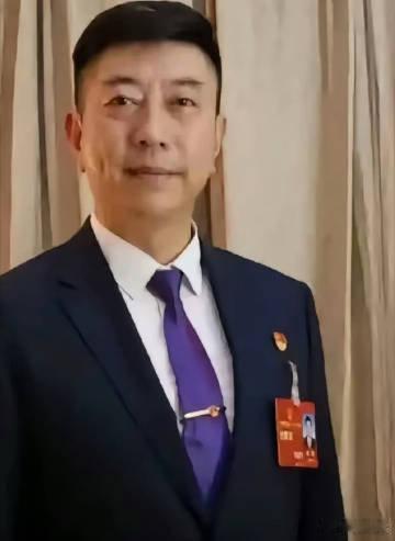 人大代表刘辉建议：将食品安全犯罪纳入刑法。犯罪情节严重的，最高可判处死刑。大家赞