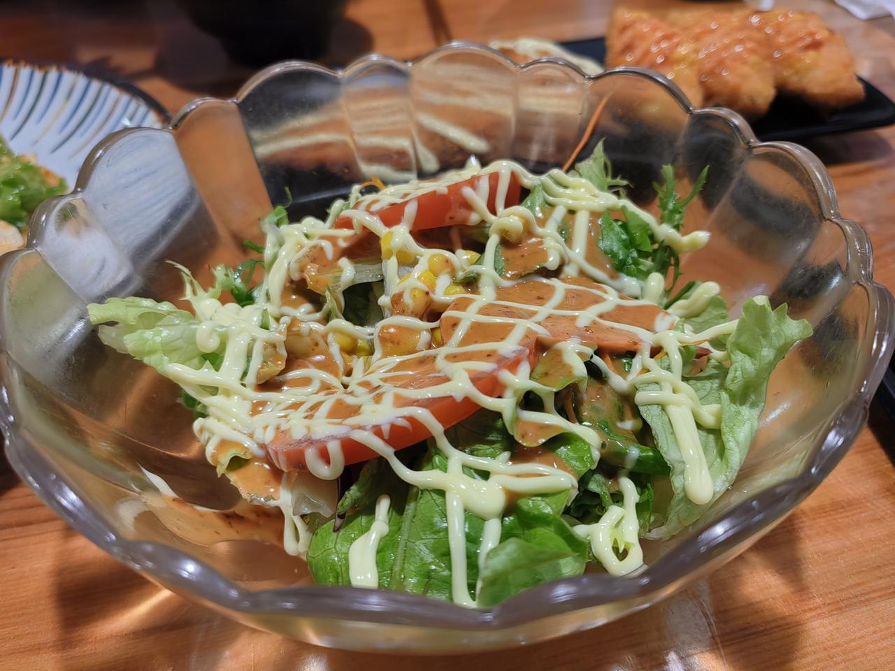 轻食减肥餐。为了腰围能小点，也是得拼一下子。