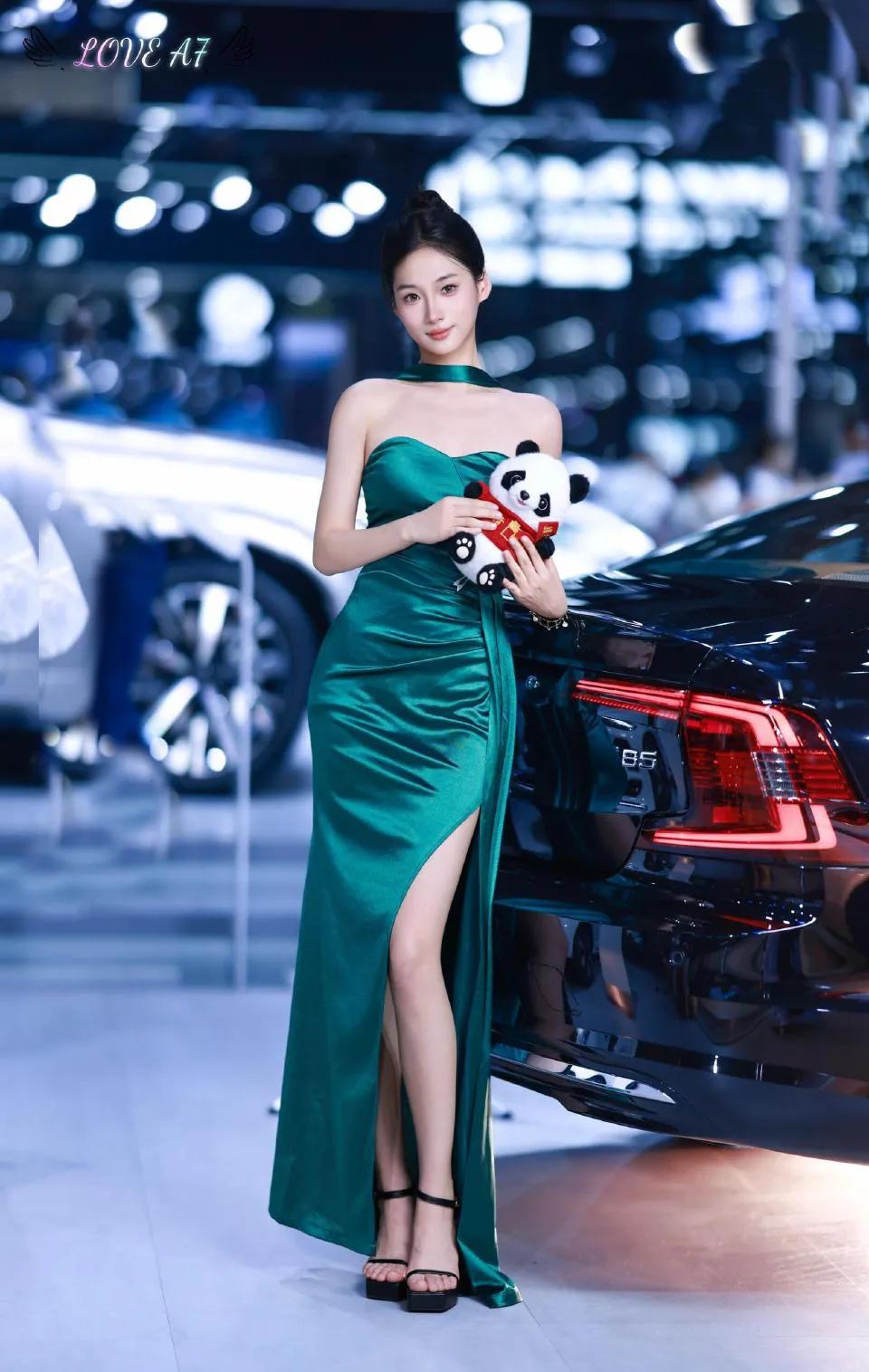 车模美图分享11车模高颜颜美女车模车模照炫酷车模广州车展车模车模写真